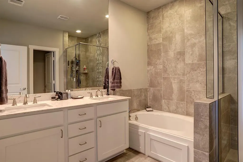 1310 Palm Canyon Drive