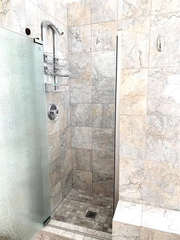 7813 Aqua Vista Drive