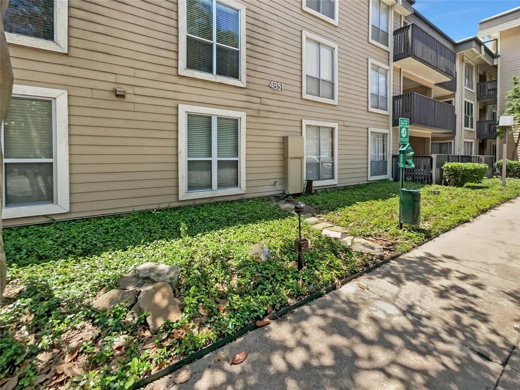 4851 Cedar Springs Road, #281