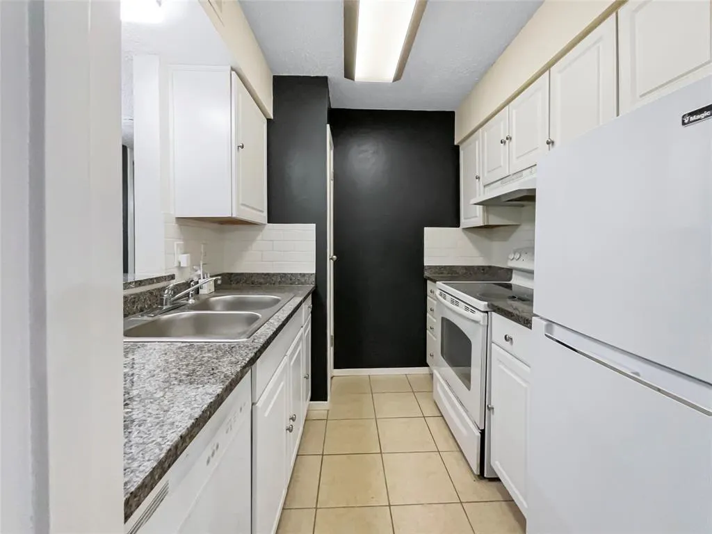 4851 Cedar Springs Road, #281