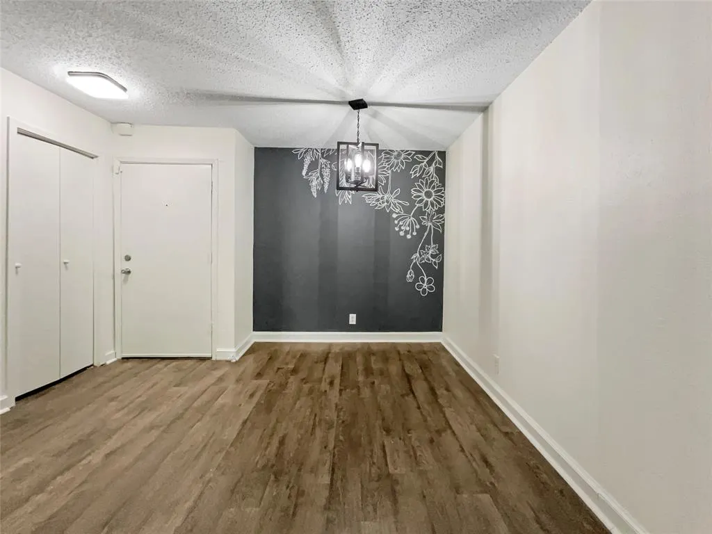 4851 Cedar Springs Road, #281