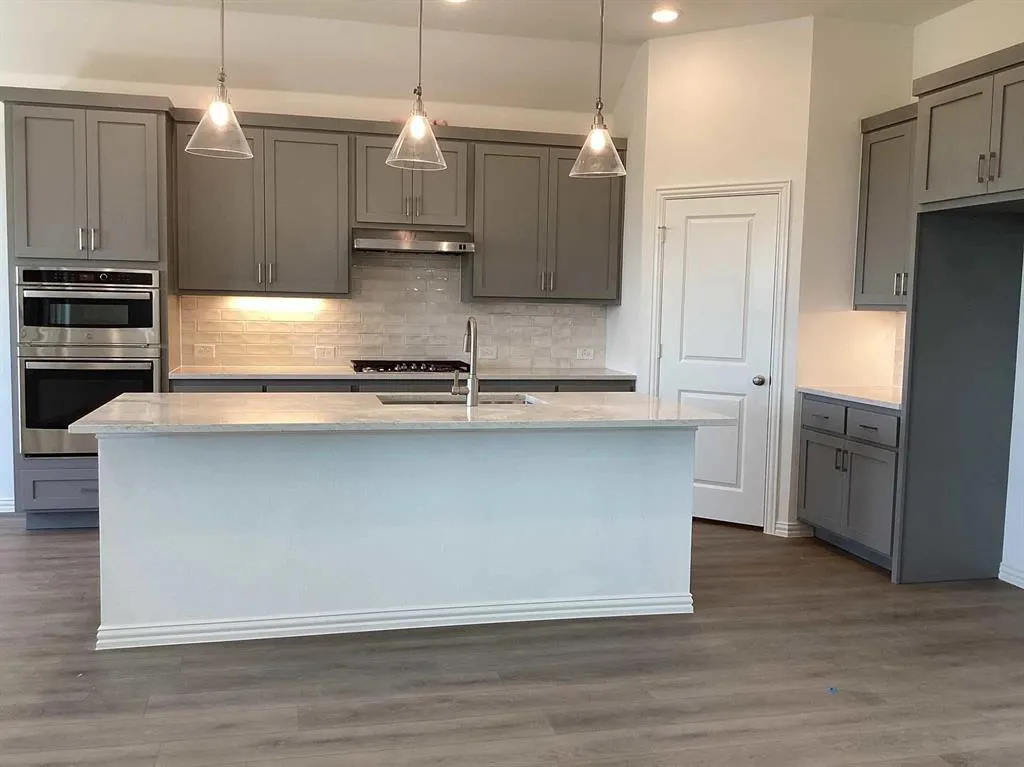 1220 Abbott Creek