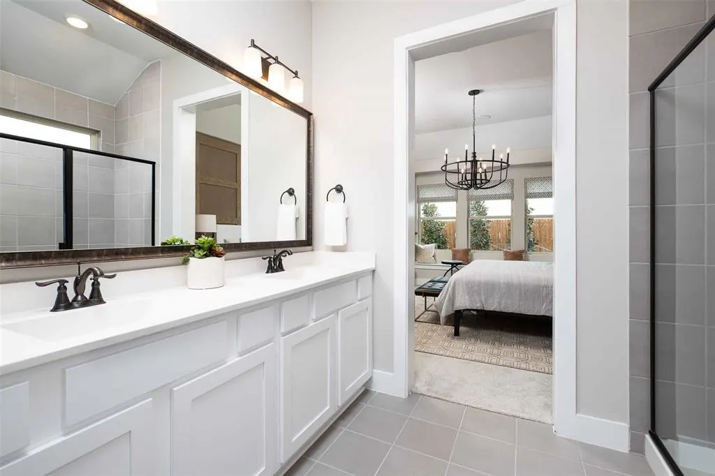 7260 Dragonfly Lane