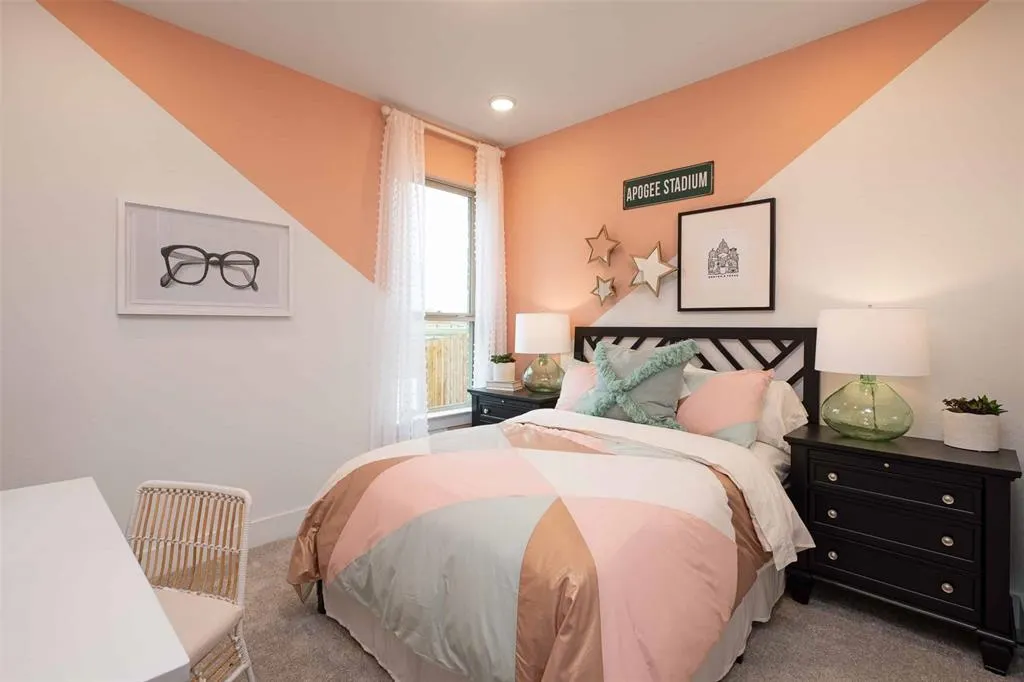 7260 Dragonfly Lane