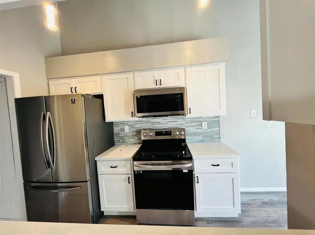 7107 Holly Hill Drive, #12
