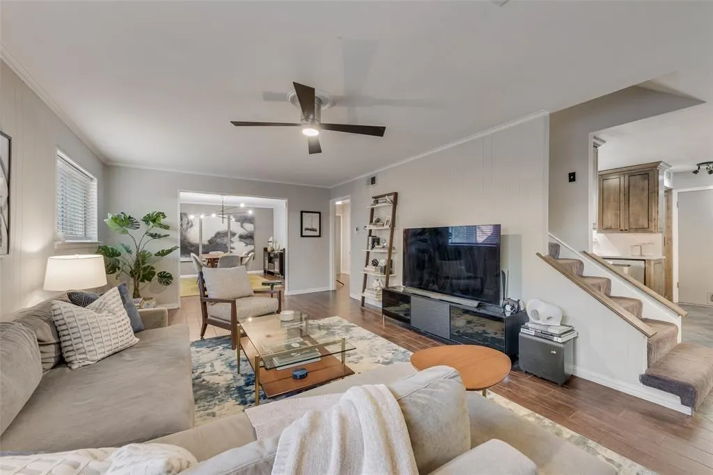 1529 Windchime Drive