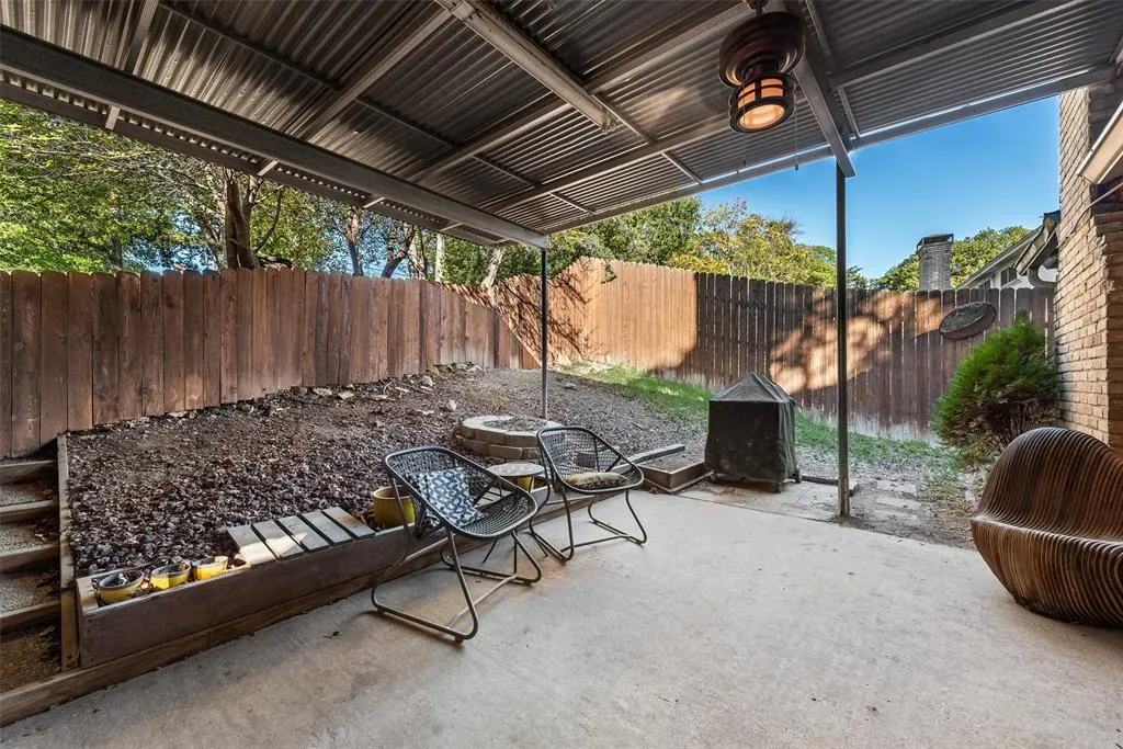 1529 Windchime Drive