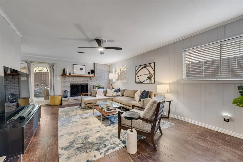 1529 Windchime Drive