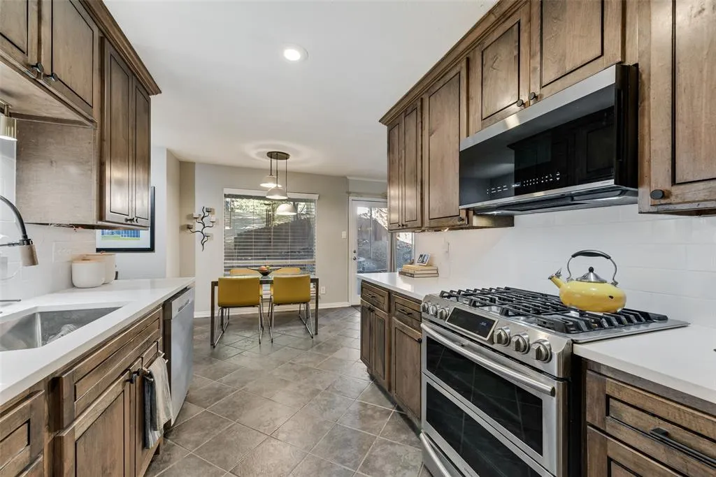 1529 Windchime Drive