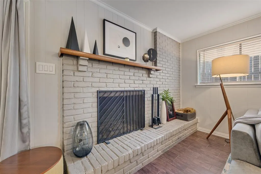 1529 Windchime Drive