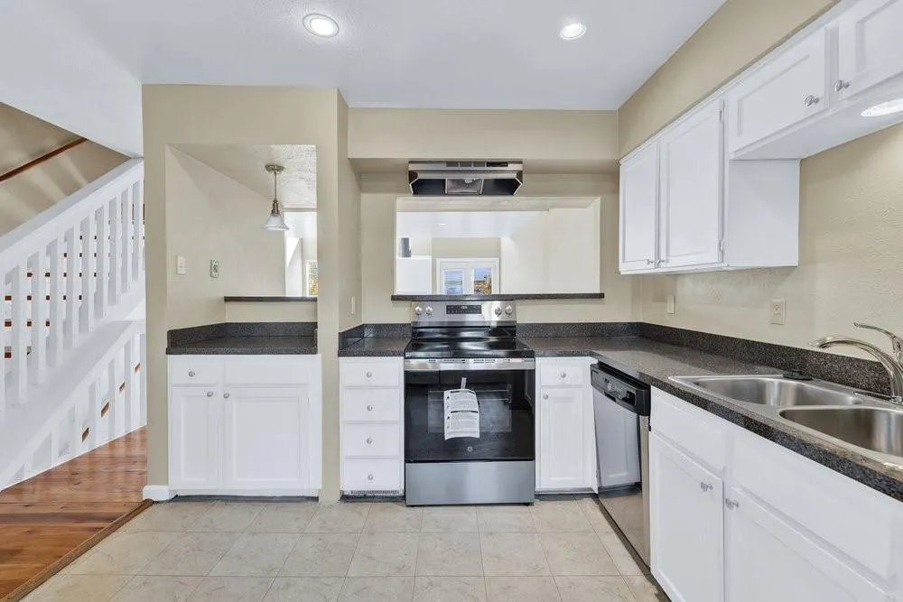 6808 Eastridge Drive, #A4