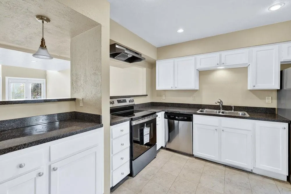 6808 Eastridge Drive, #A4
