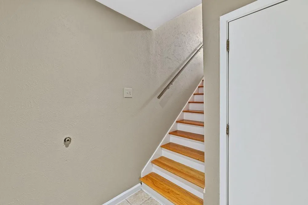 6808 Eastridge Drive, #A4