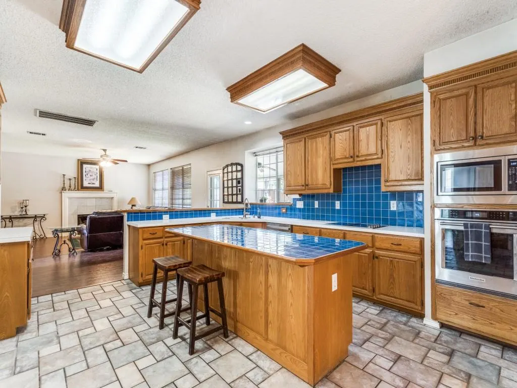 1607 Haven Place