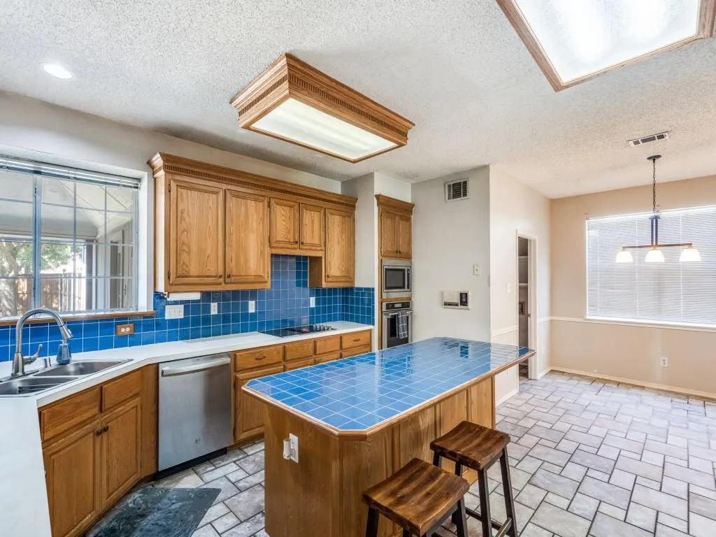 1607 Haven Place
