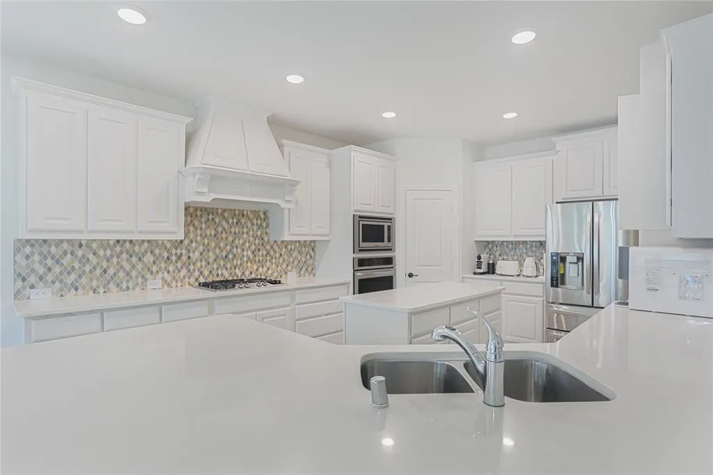 10245 Marathon Court