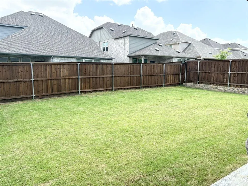 1527 Overlook Court