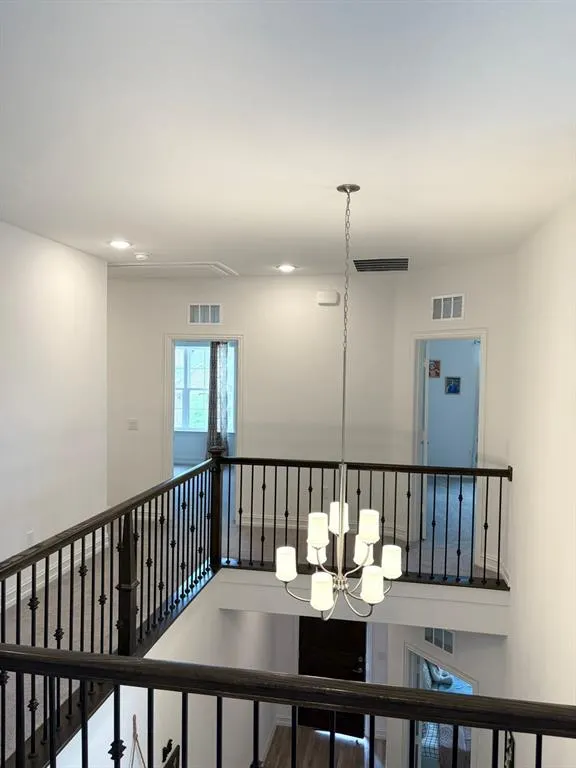 1527 Overlook Court