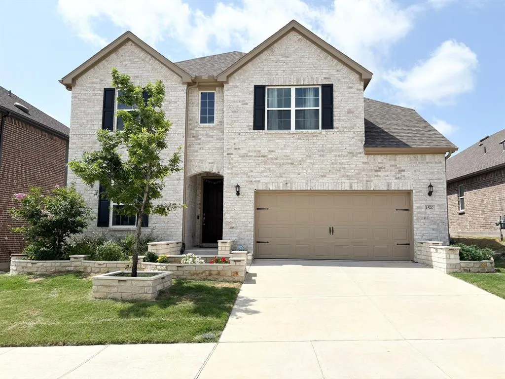 1527 Overlook Court