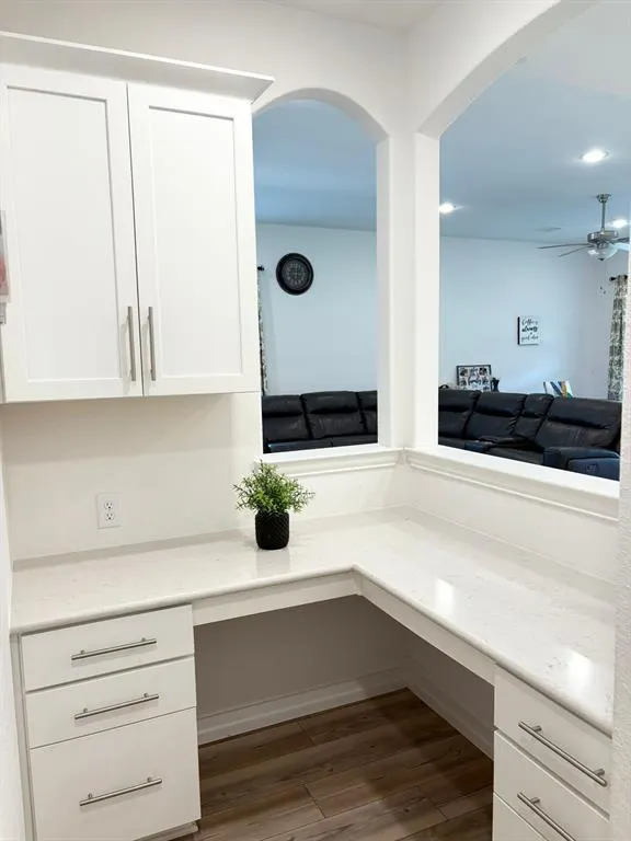 1527 Overlook Court