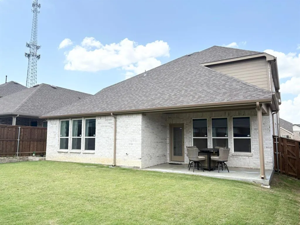 1527 Overlook Court