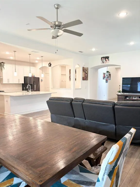 1527 Overlook Court