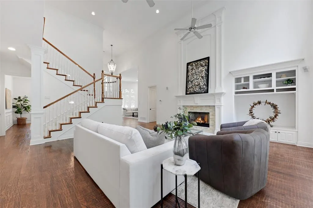 2203 Misty Way
