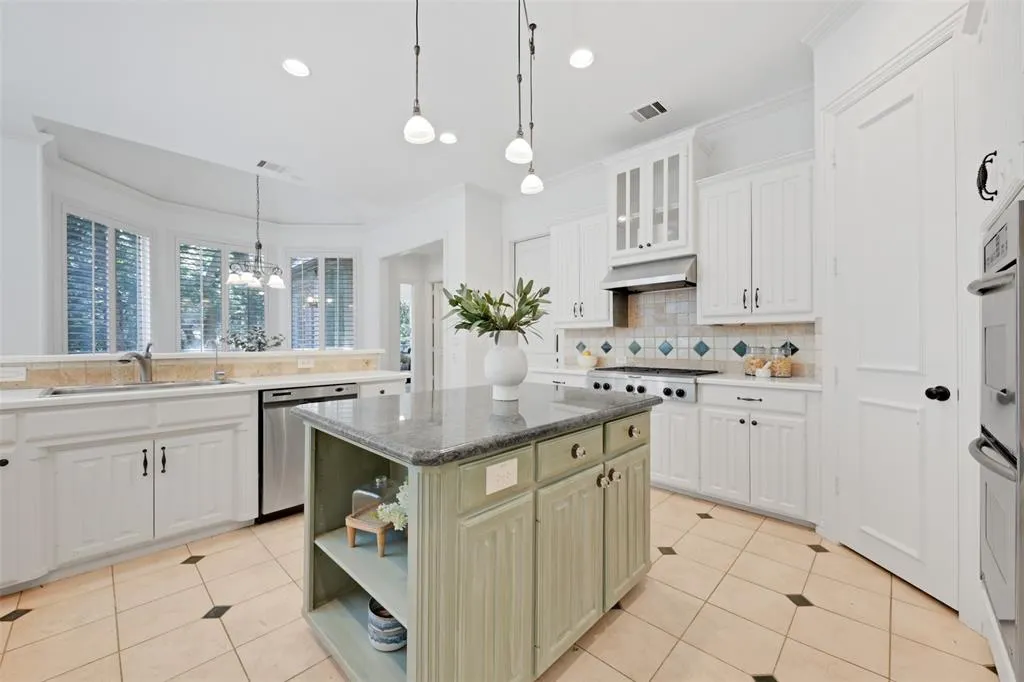 2203 Misty Way