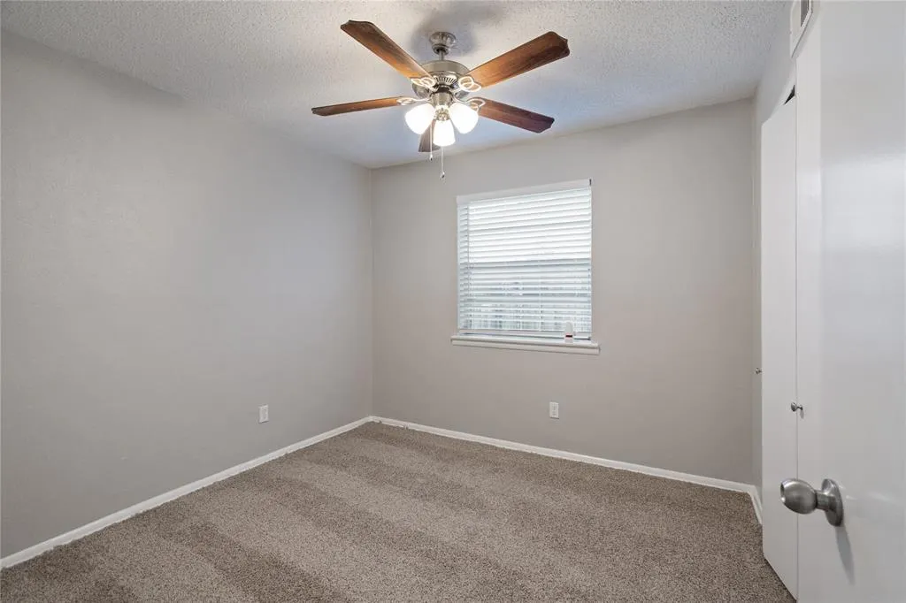 4927 Eastgate Circle
