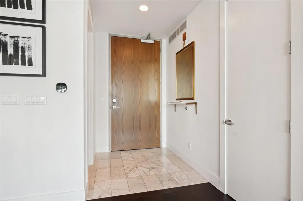 3130 N Harwood Street, #705