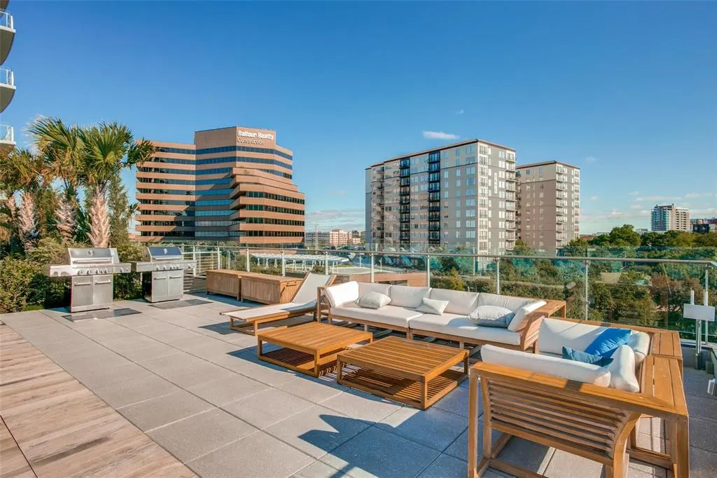 3130 N Harwood Street, #705