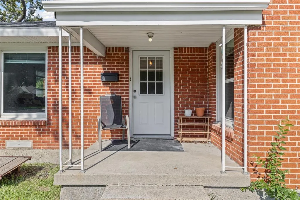 502 Hambrick Road