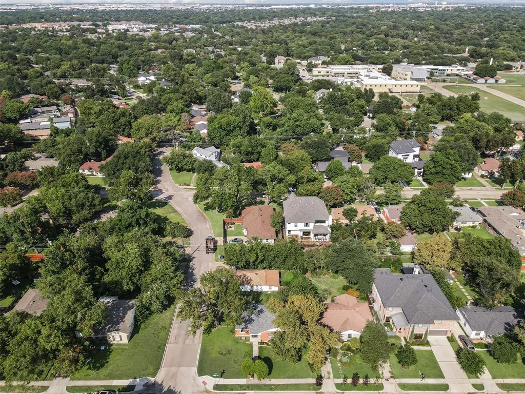 502 Hambrick Road