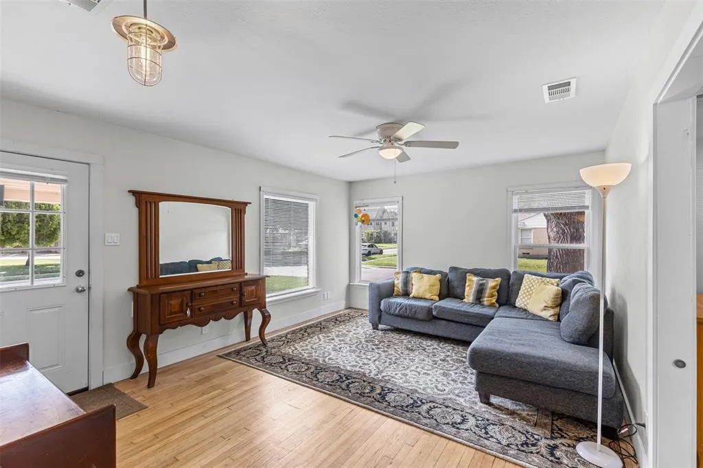 502 Hambrick Road