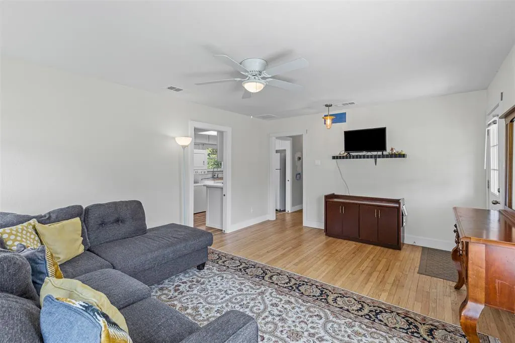 502 Hambrick Road