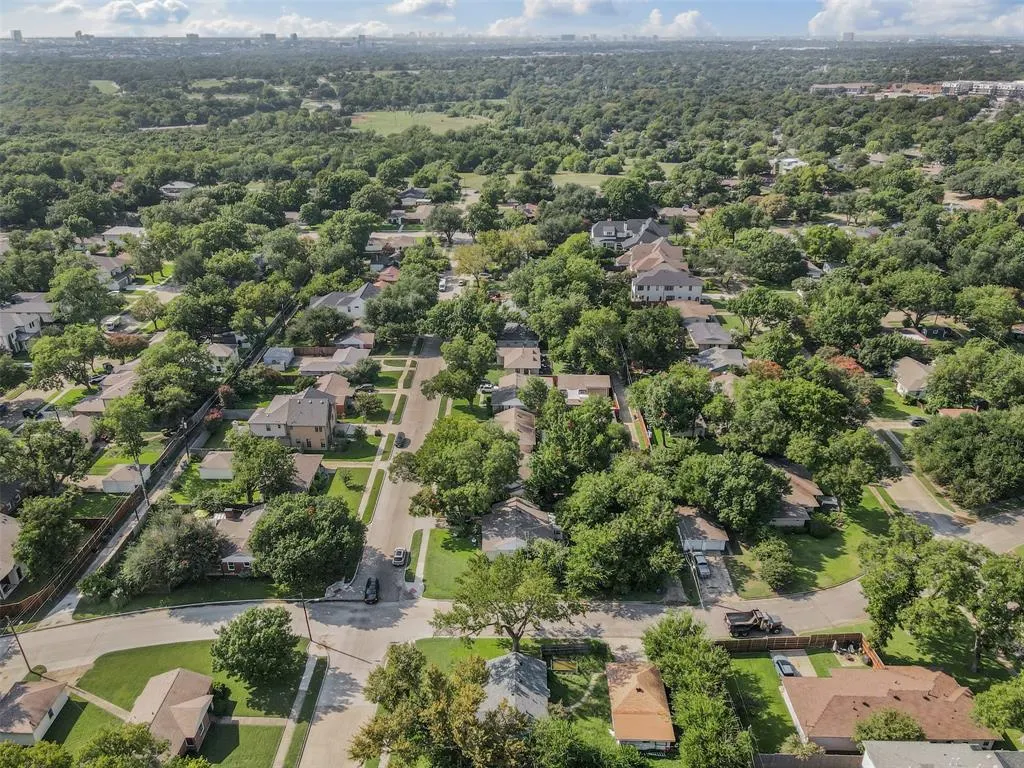 502 Hambrick Road