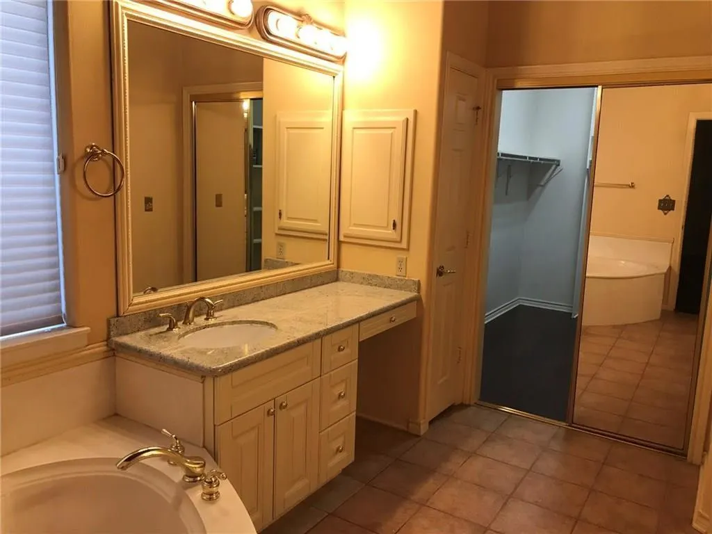 5332 Gatesworth Lane