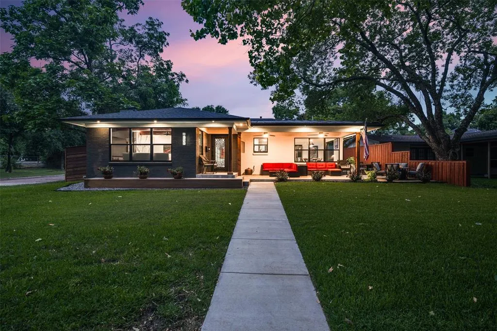 7340 Lehigh Drive