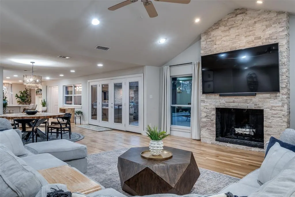 4055 Fawnhollow Drive