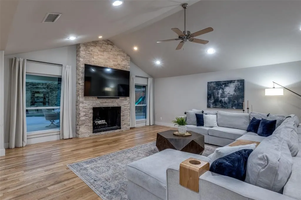 4055 Fawnhollow Drive