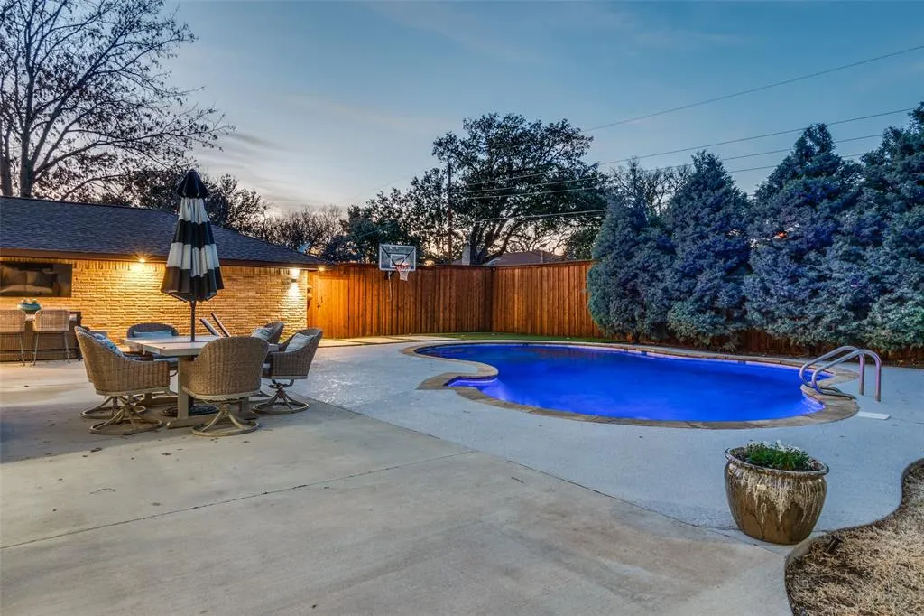 4055 Fawnhollow Drive