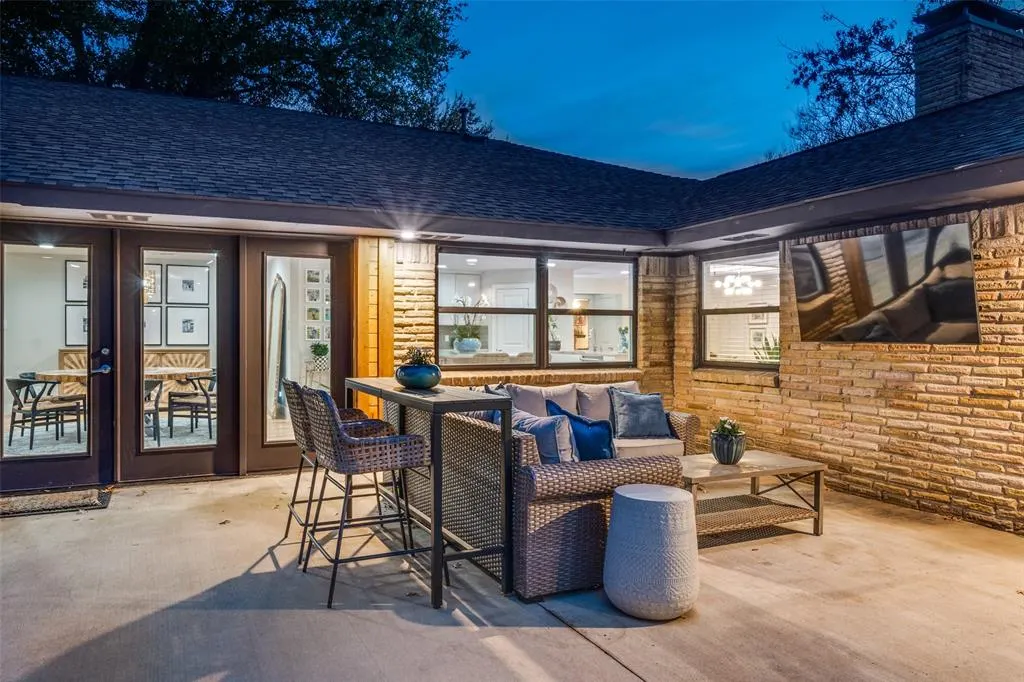 4055 Fawnhollow Drive