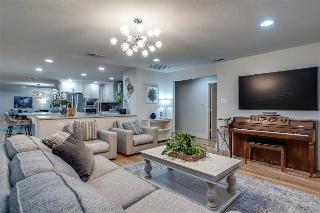 4055 Fawnhollow Drive