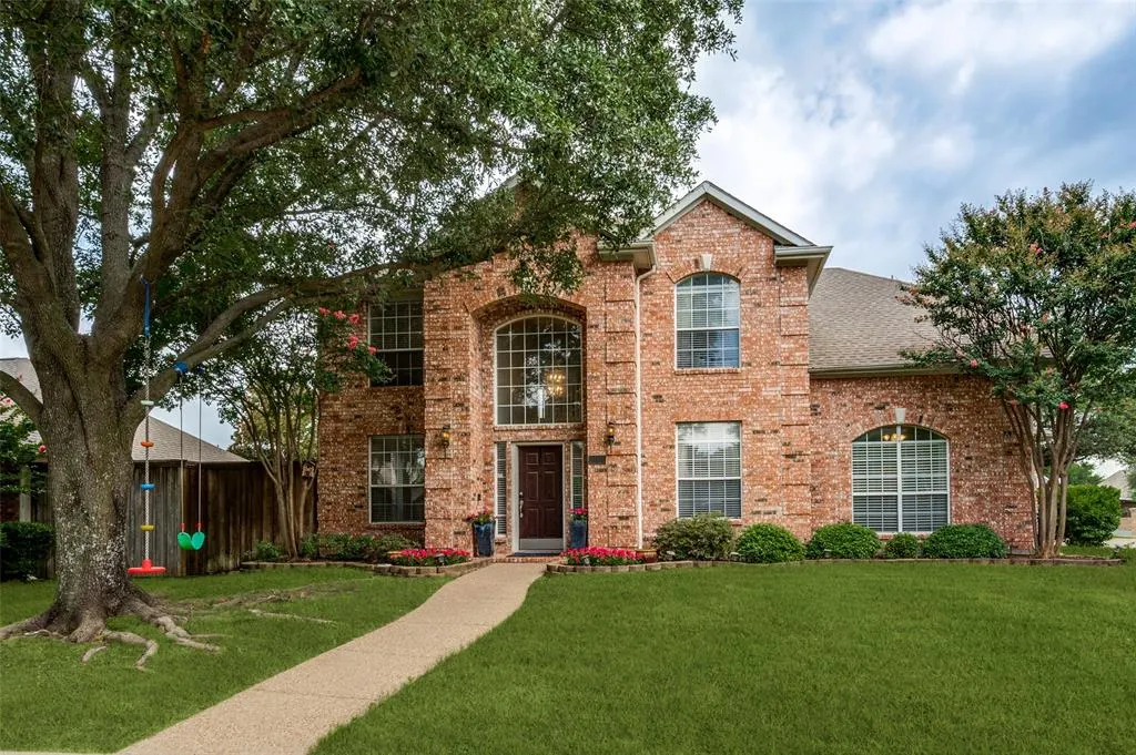 4621 Hinton Drive
