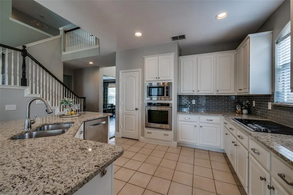 4621 Hinton Drive