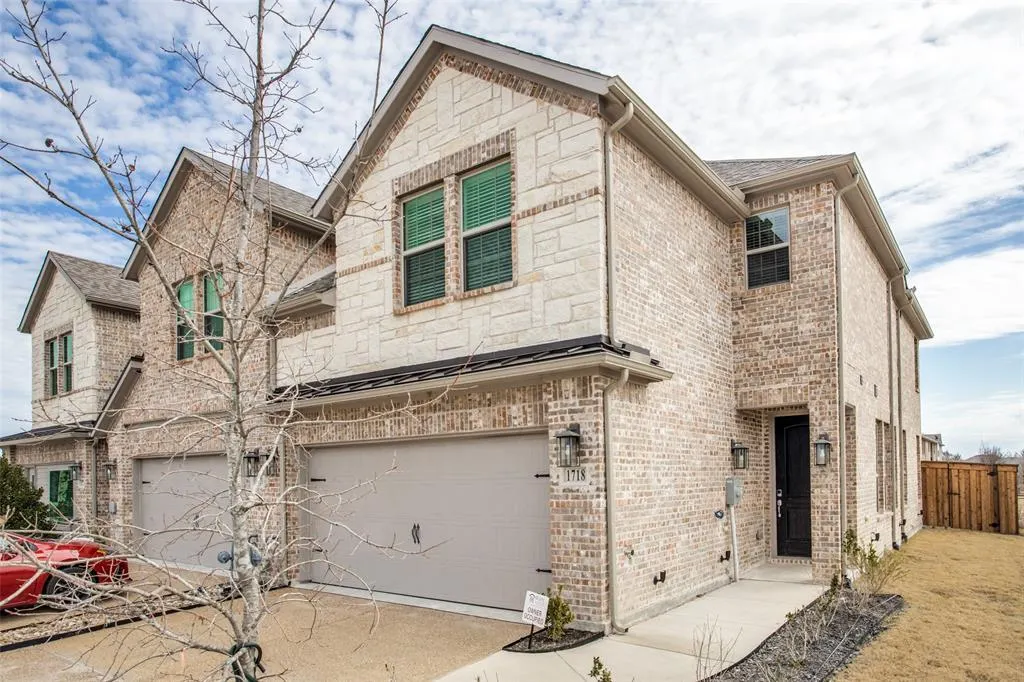 1718 Lisa Court