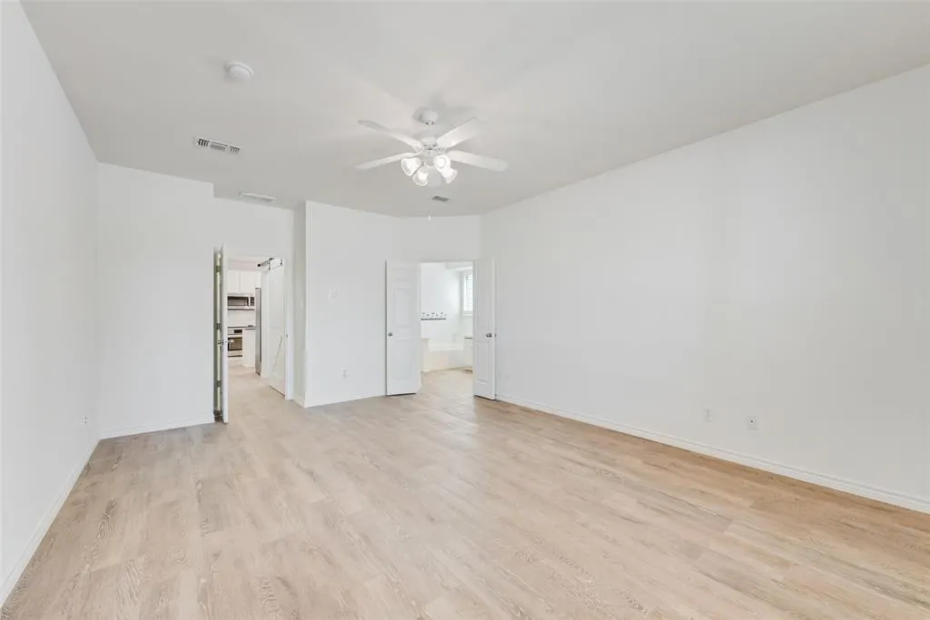 4621 Bending Oak Trail