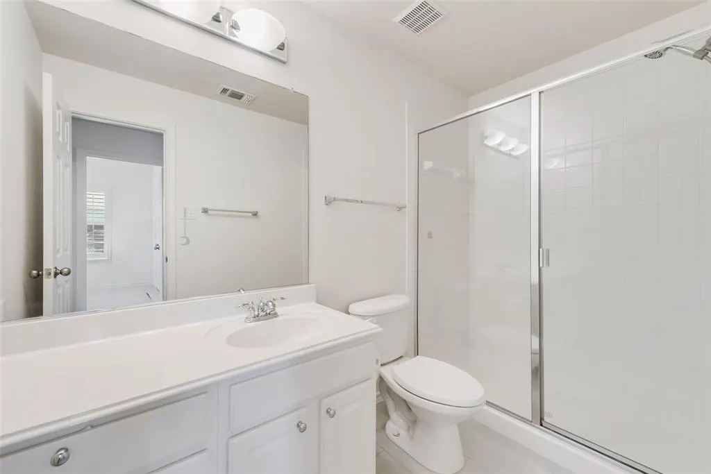 4621 Bending Oak Trail