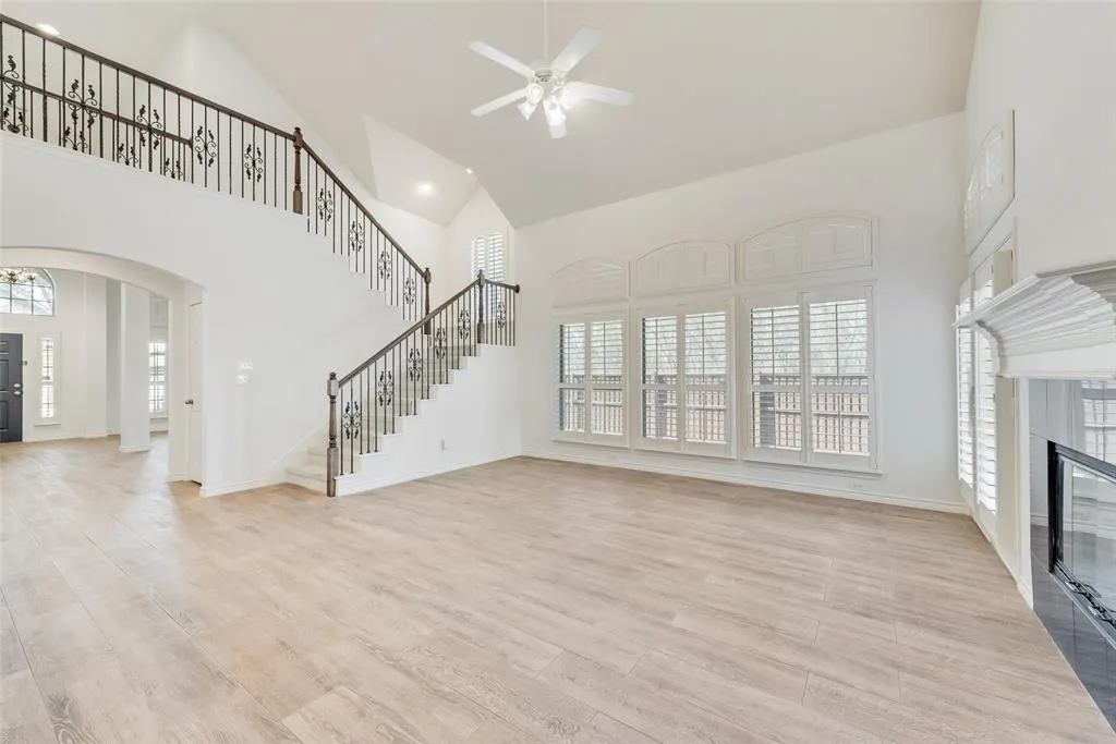 4621 Bending Oak Trail