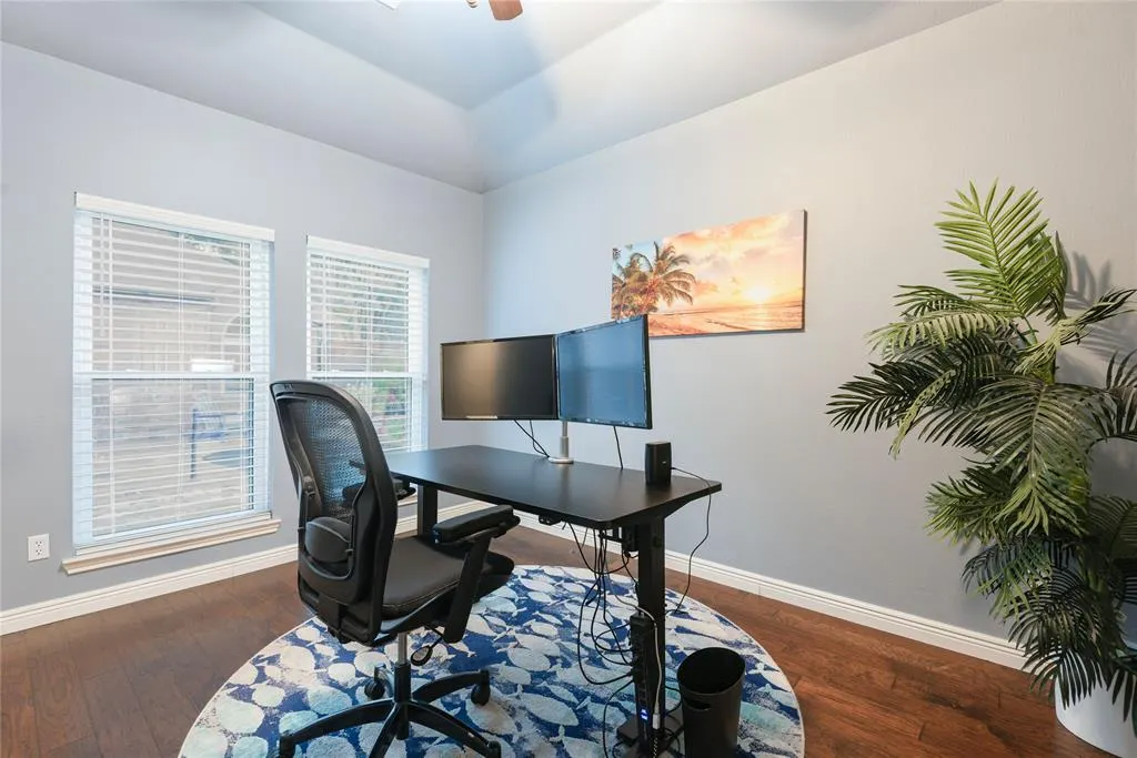 3128 Glory Lane